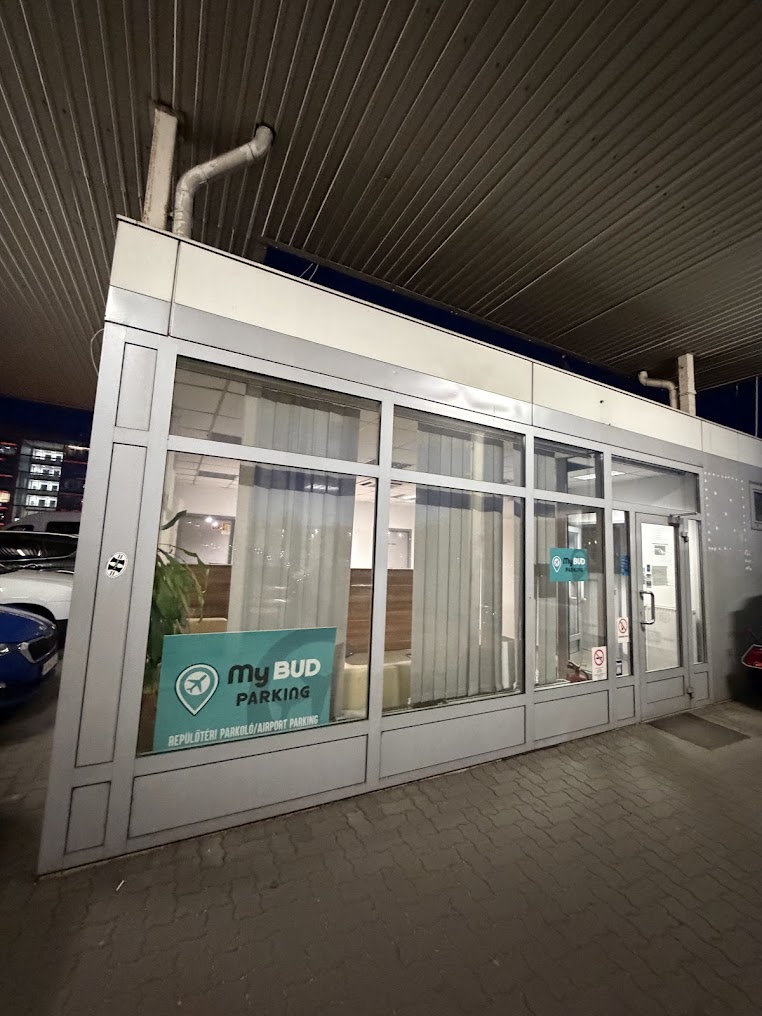 MyBUD Parking — Flughafenparken