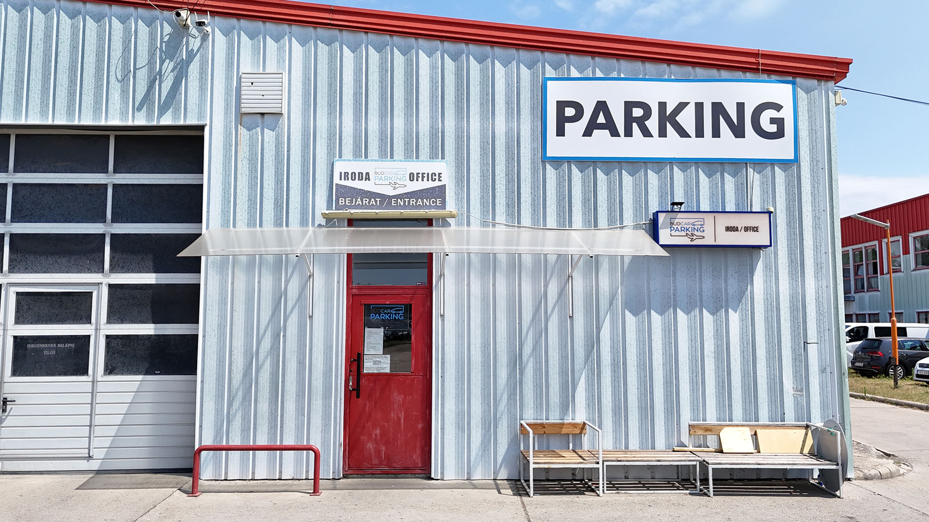 BUDCAR Parking — Flughafenparken