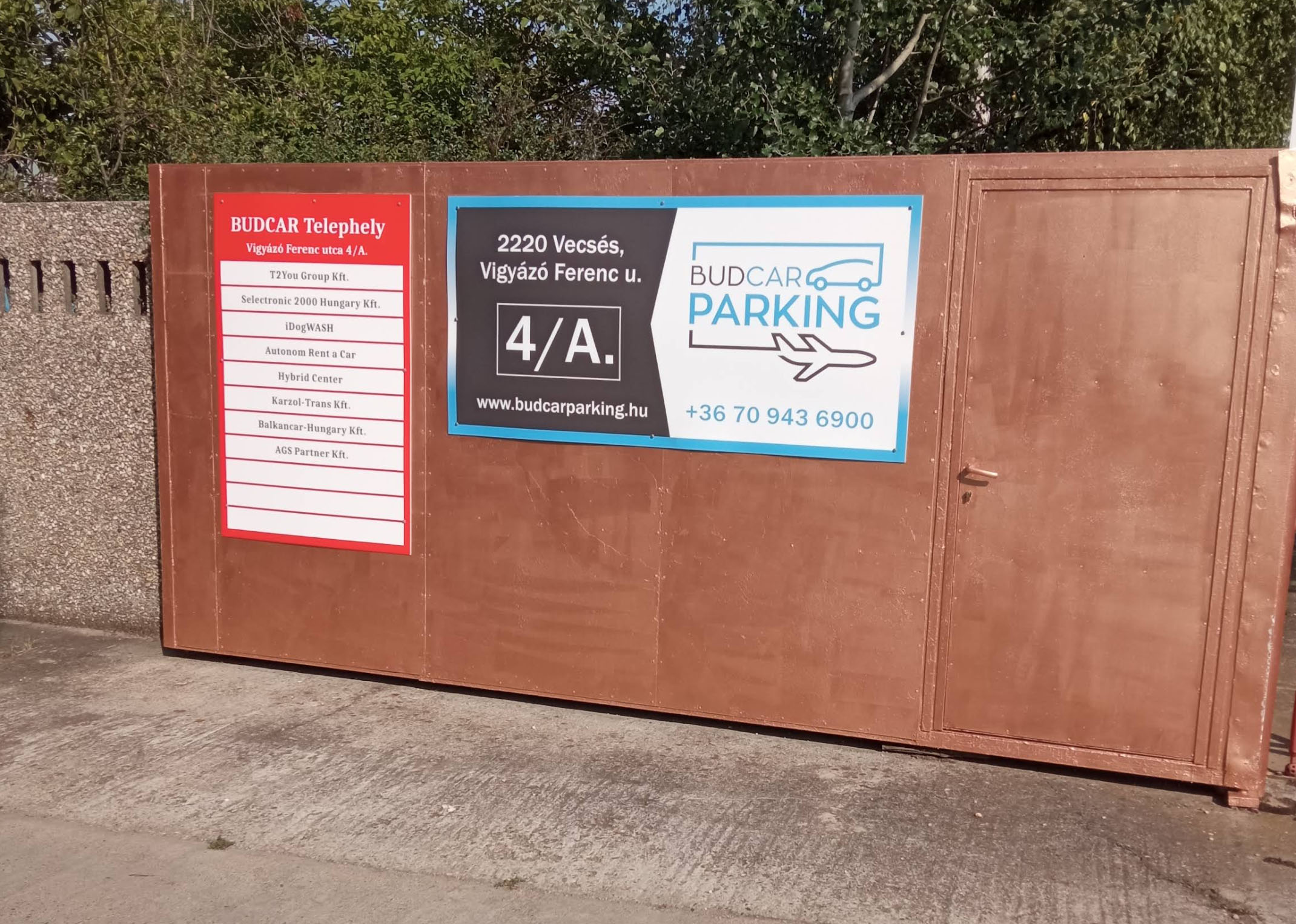 BUDCAR Parking — Flughafenparken