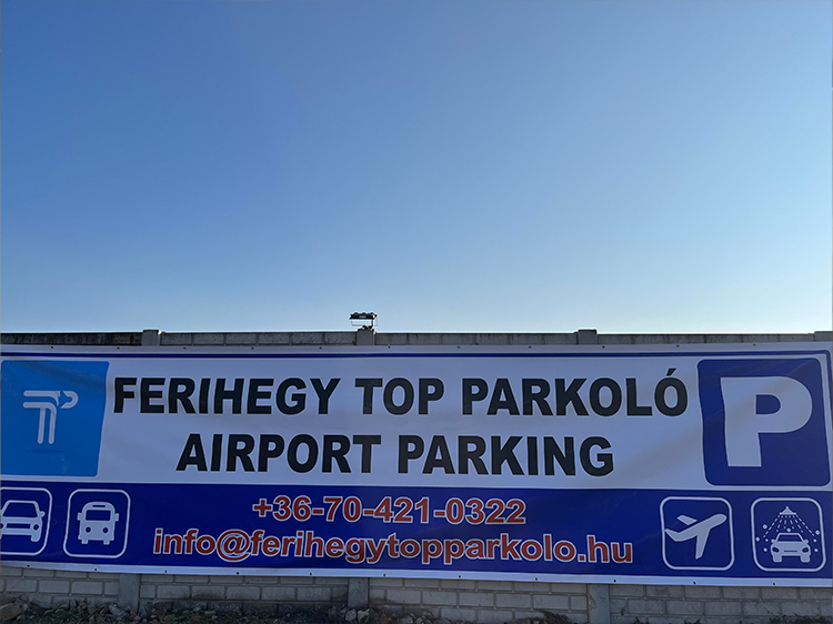 Ferihegy Top Parkoló — parking lotniskowy